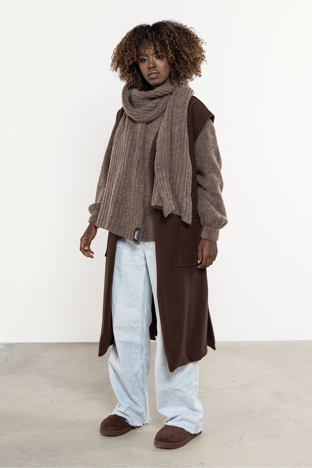  Shawl model 220843 awama 